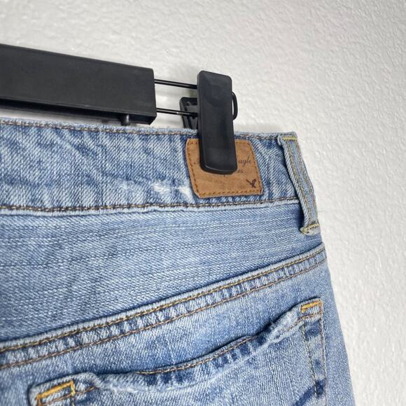 American Eagle Womens Bottoms Size 2 Denim Blue Medium Wash Distressed Shorts - Picture 12 of 13